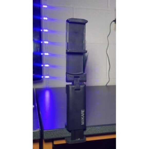 Airplane Travel Essentials Phone Holder, Universal Handsfree Phone Mount - Picture 3 of 4